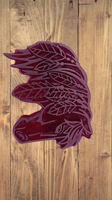 tette de cheval gris et marron en reine